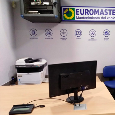 Instalaciones Neumáticos Gandia Benidorm EUROMASTER